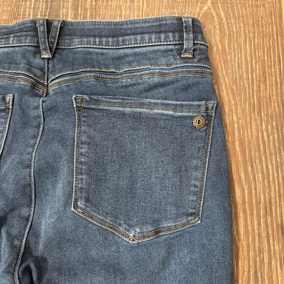 Democracy “Ab” Solution Jeans – 12 - Picture 8 of 12